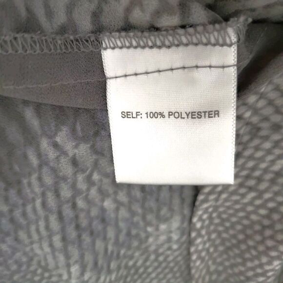 Rose + Olive Top Womens 1X Gray Snakeskin Flowy‎ Semi Sheer Hook Closure Tunic - Picture 9 of 9